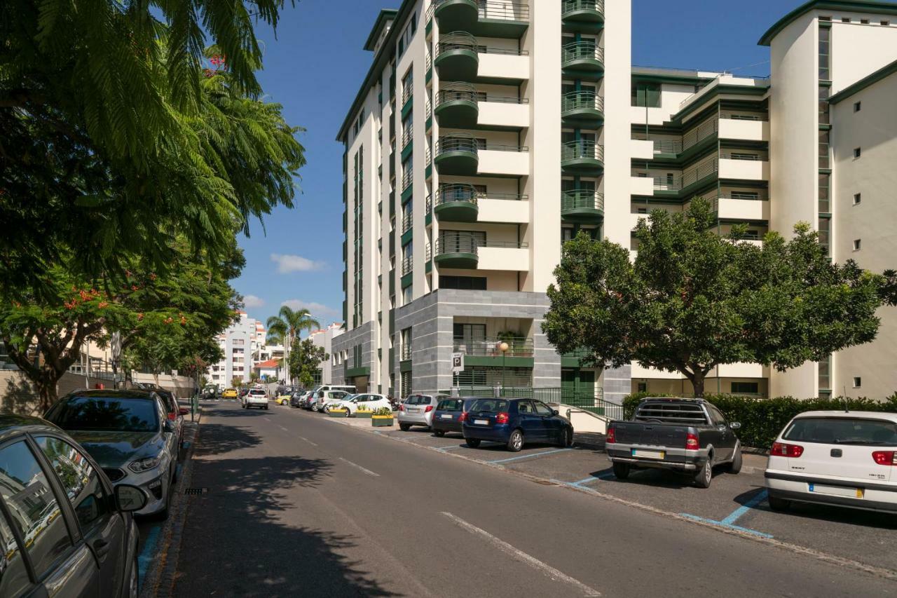 Ilheus V By An Island Apart Apartment ฟุงชาล ภายนอก รูปภาพ